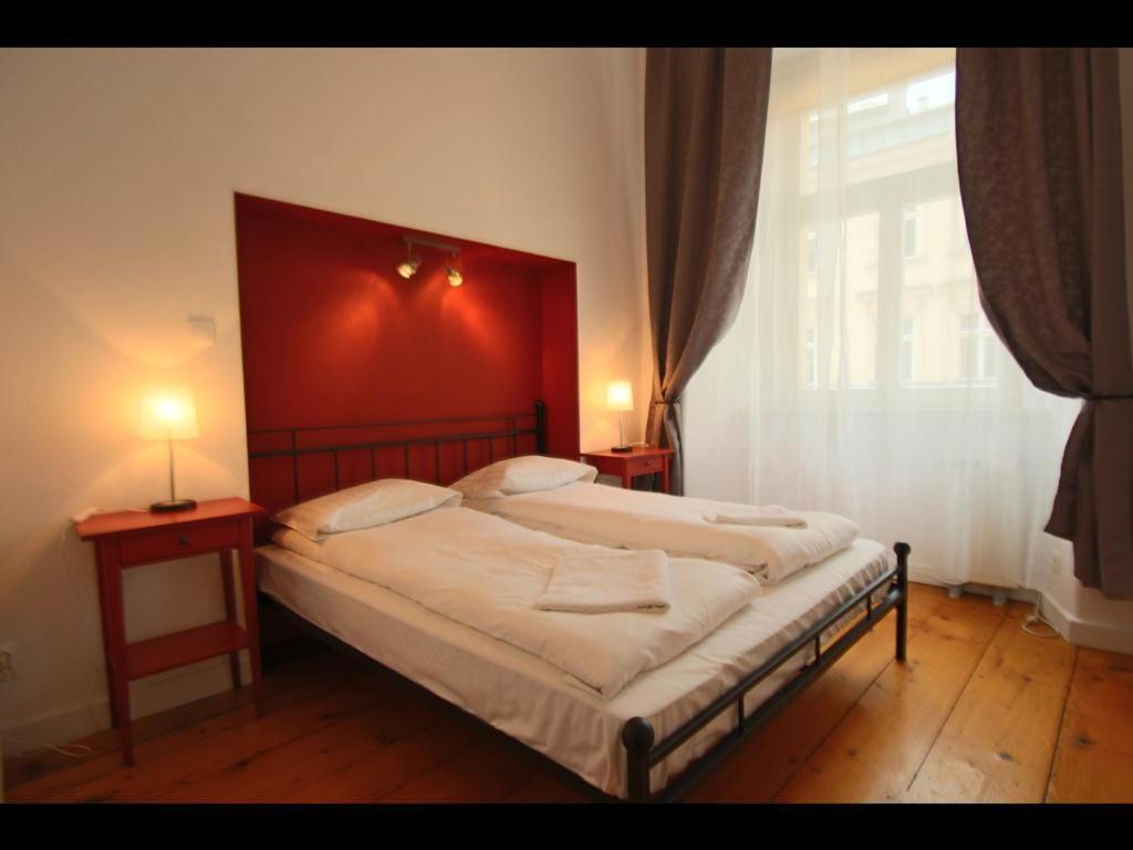 Main Market Square Aparthotel *