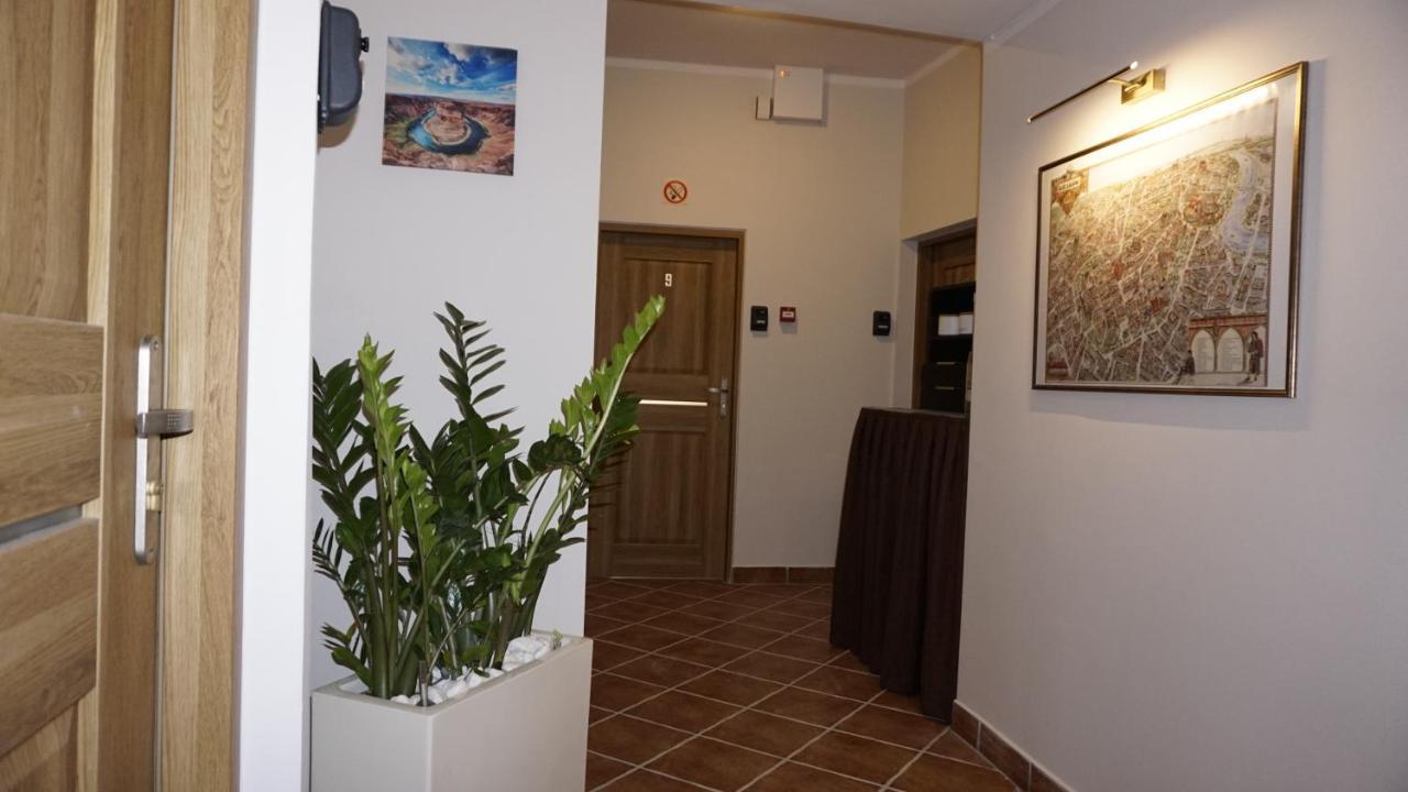 Hostel Amber *