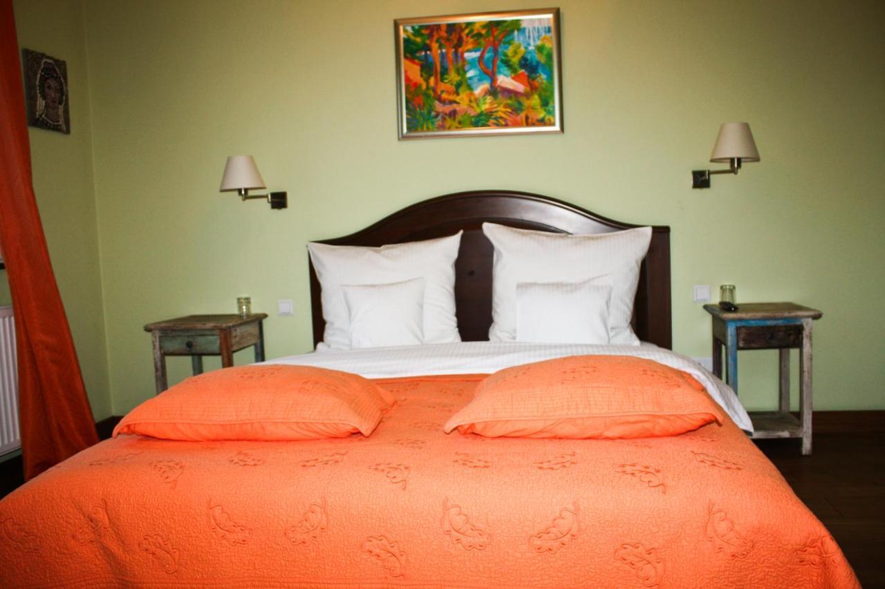 Casa de hóspedes Ekosamotnia 4*