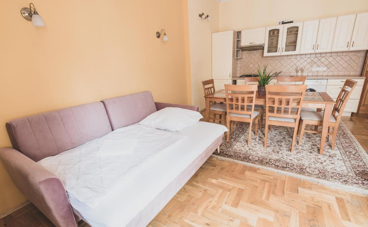 Cybulskiego Guest Krakow