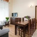 Vanilla 6 Apartment