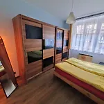 Basic, Quiet Apartment Close To Main Square