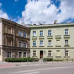 Super Fancy Apartment In Trendiest Area
