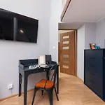 Mezzanine Retro Apartment Strzelecka Old Town By Noclegi Renters