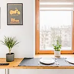 Neo Unique & Bright Apartments, Free Parking, 15Min Old Town & Kazimierz - By Homelike Krakow