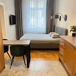 Studencka St Studio