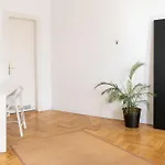 Krakow Apartments - Balcony, Workspace, Tram Stop - By Rentujemy