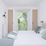 Krowoderska Apartment With Balcony Near City Center By Rent Like Home