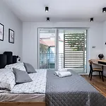 Prestigious Residence With Garden, Garage, And Elegant Rooms