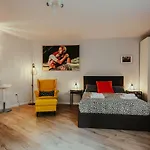 Movart Boutique Aparthotel