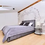 Chodkiewicza 10