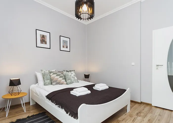 Two Bedroom Apartment - Rzeszowska 4