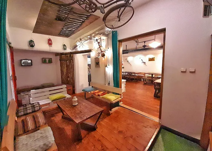 Party House And Garden