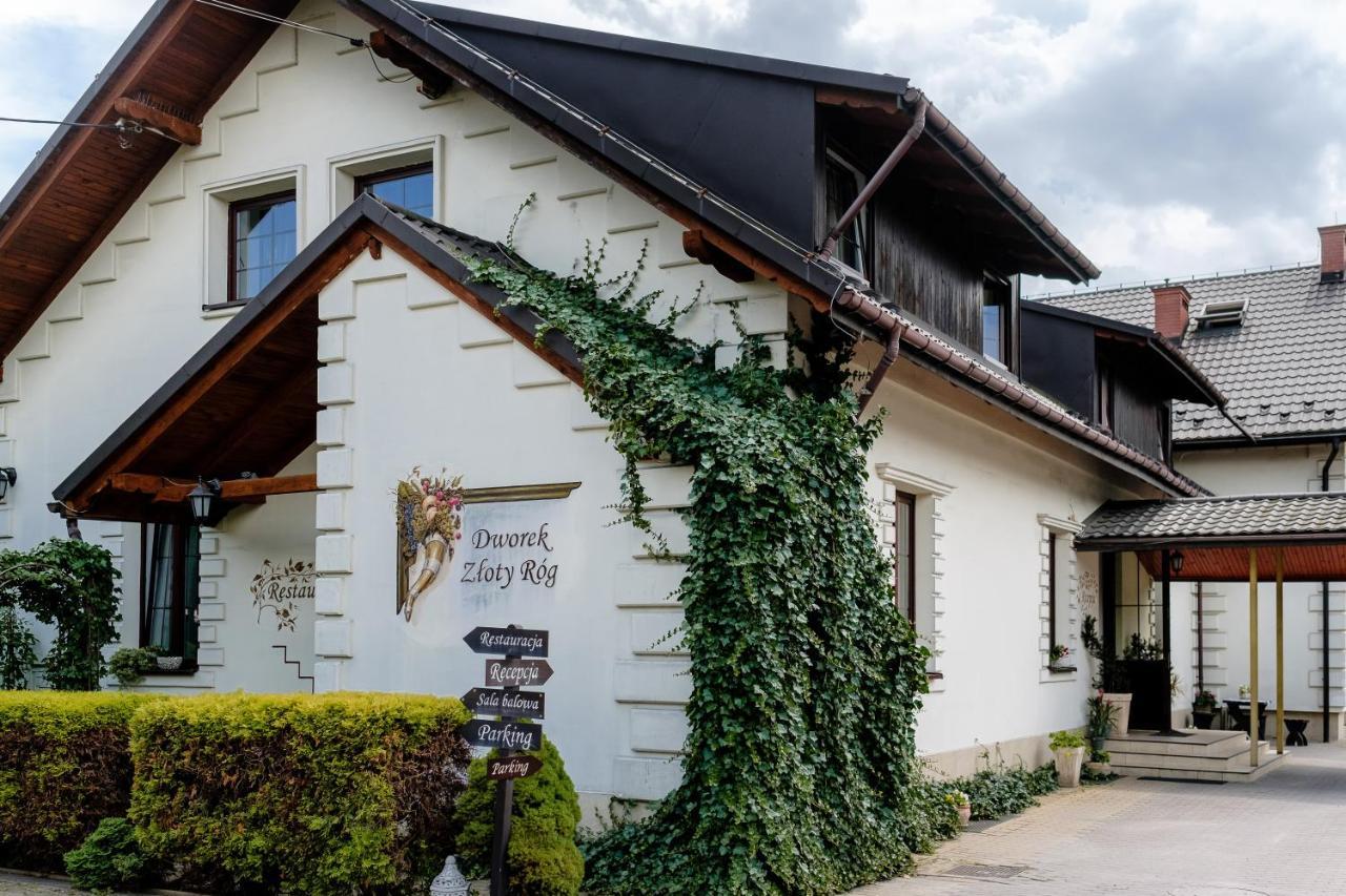 Hotel Dworek Złoty Róg I Restauracja