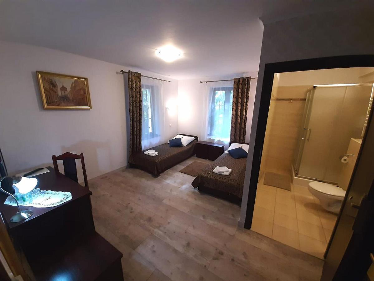 Dworek Złoty Róg I Restauracja 3* Kraków