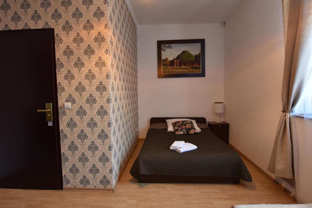Hotel Dworek Złoty Róg I Restauracja