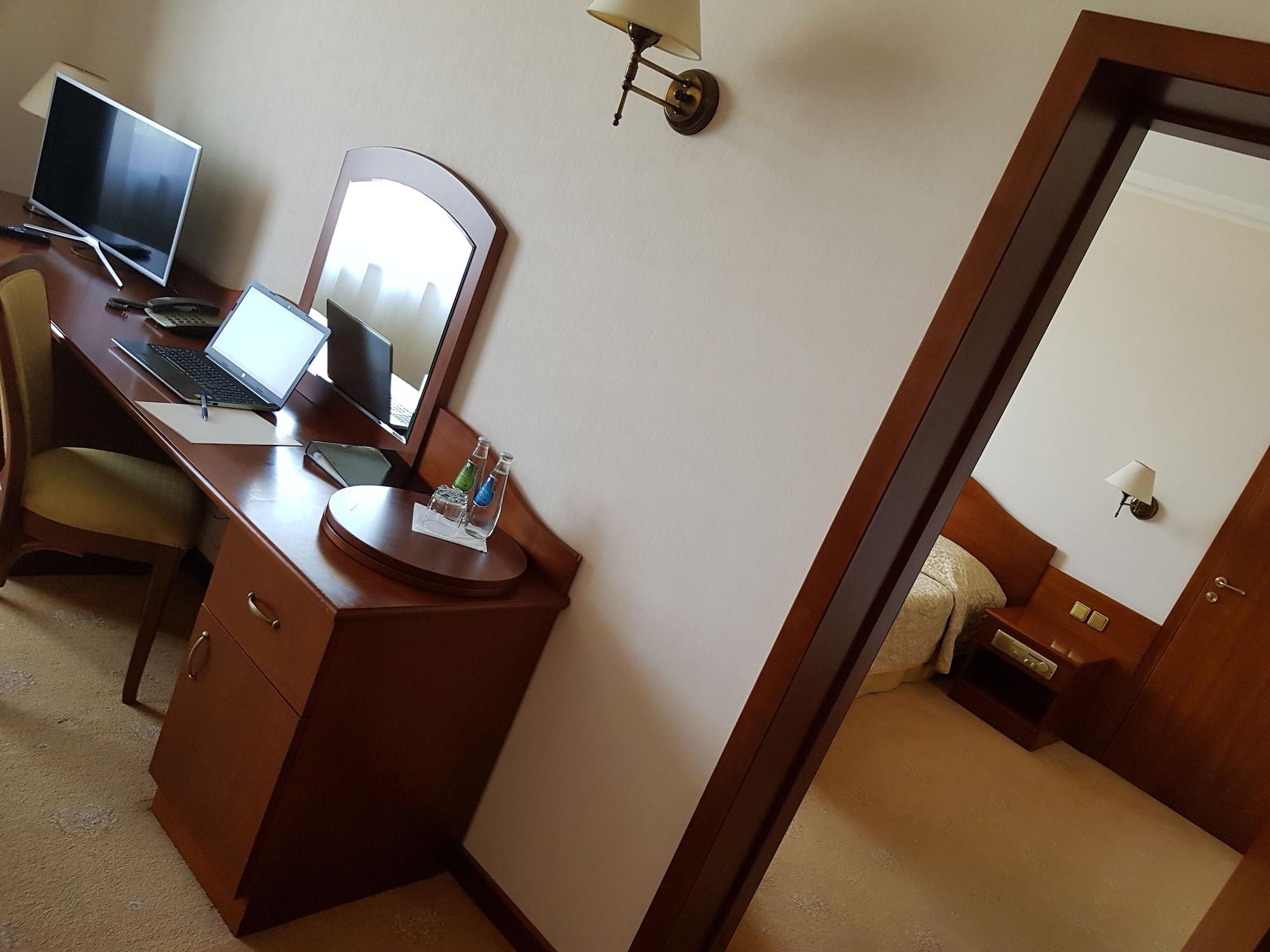 Sympozjum & 4* Krakow