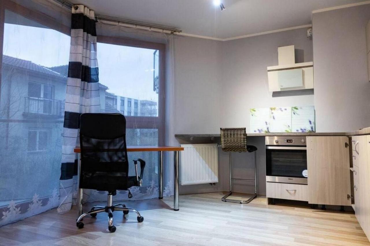 Mini Apartament Cracow / Z M. Postojowym *
