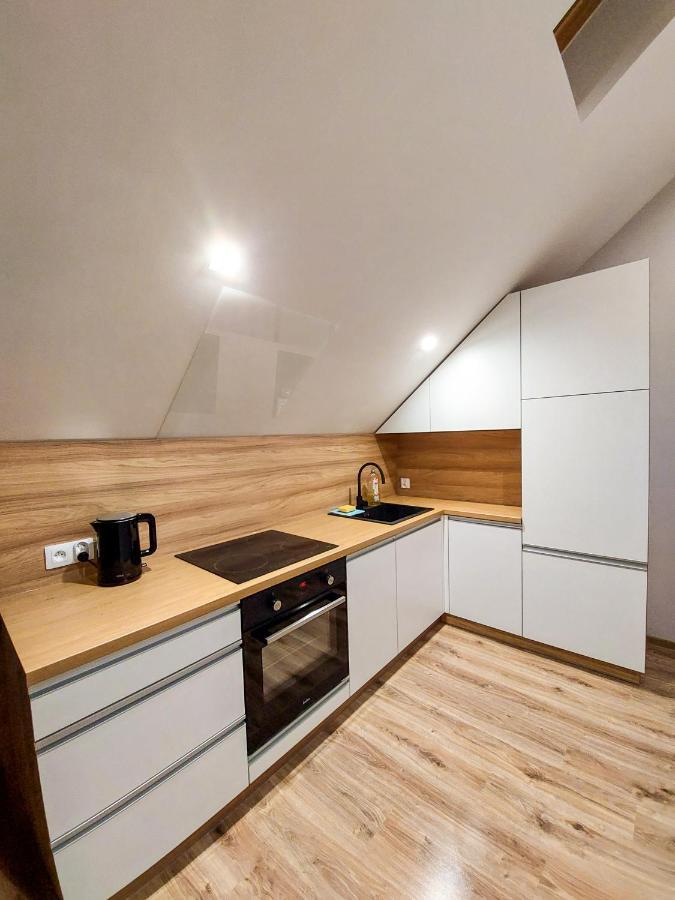 Apartament Mr - Limba *