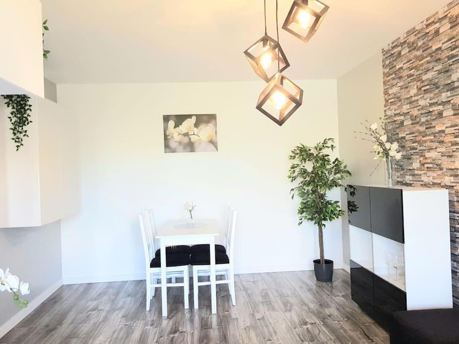 Apartamento Modern Capital Downtown 2 Balcony