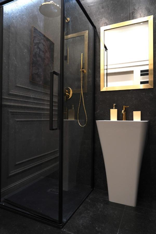 Glamour Jacuzzi Apartment