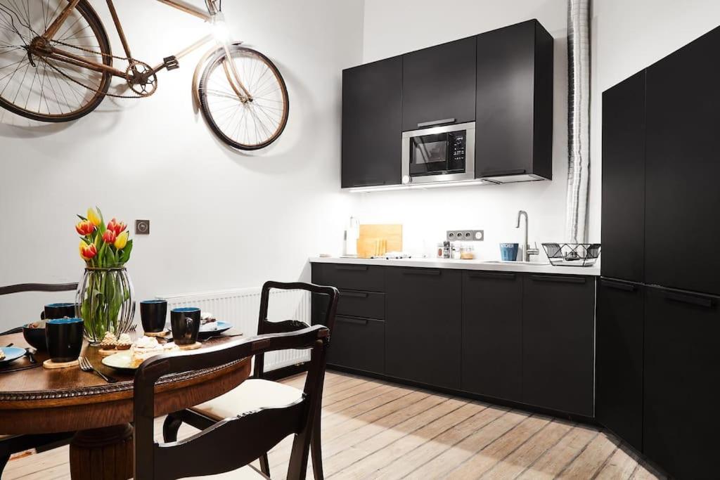Apartment Househost Apartment: Jozefa Dietla 73/7 *