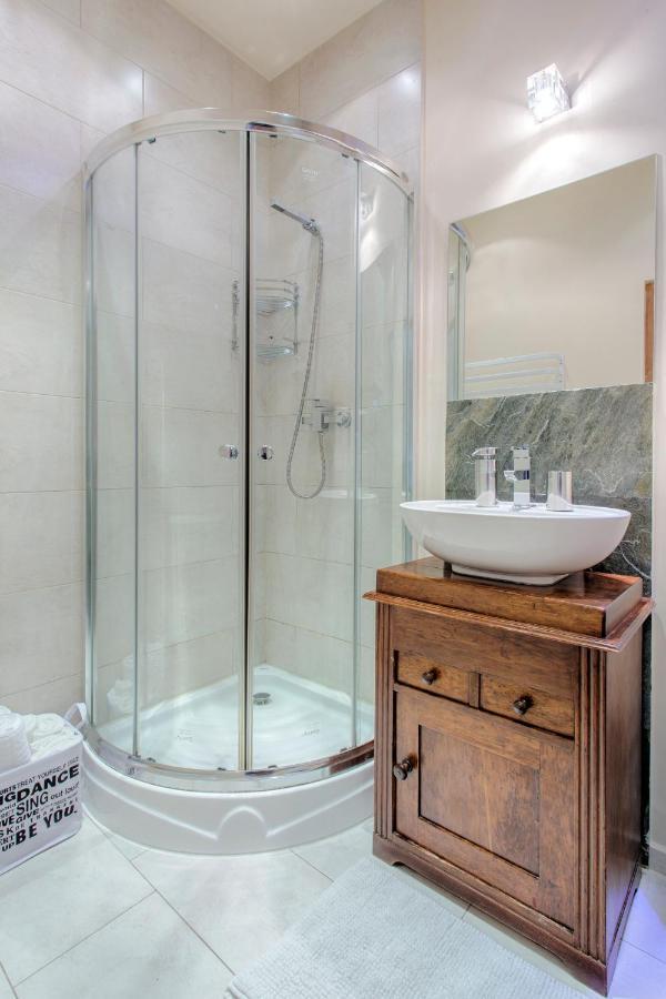 Tyzenhauz Economy Apartamento