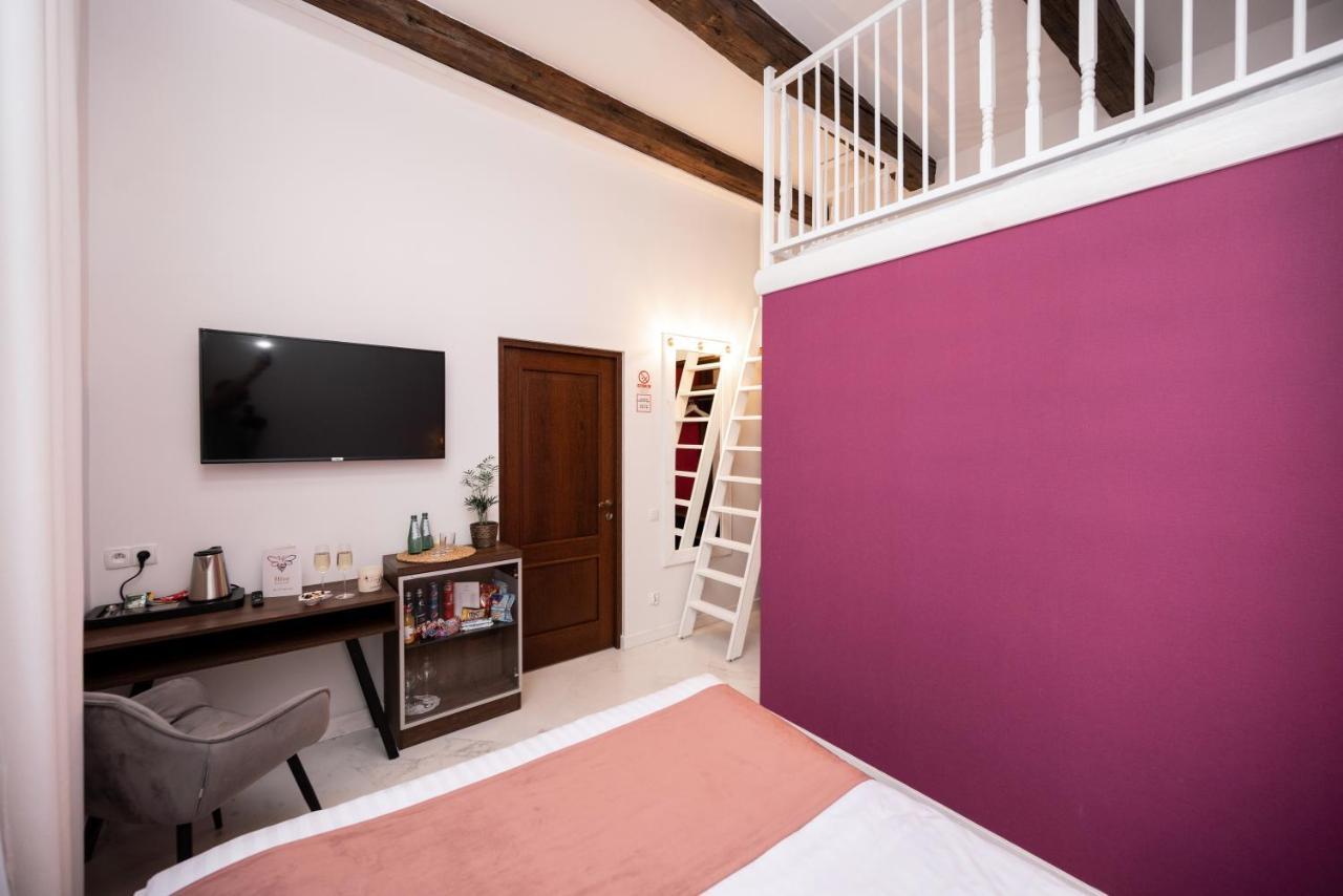 Hotel Hive Family House *