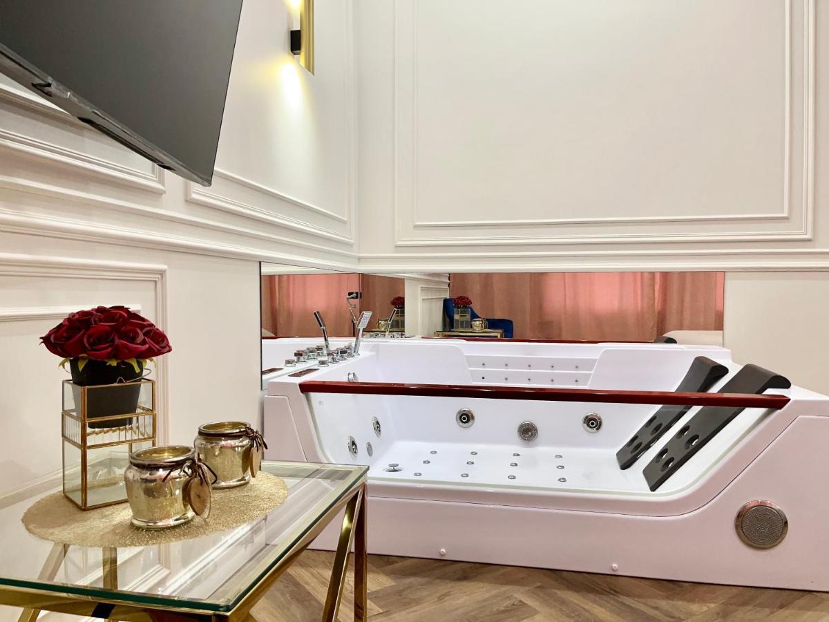 Glamour Jacuzzi