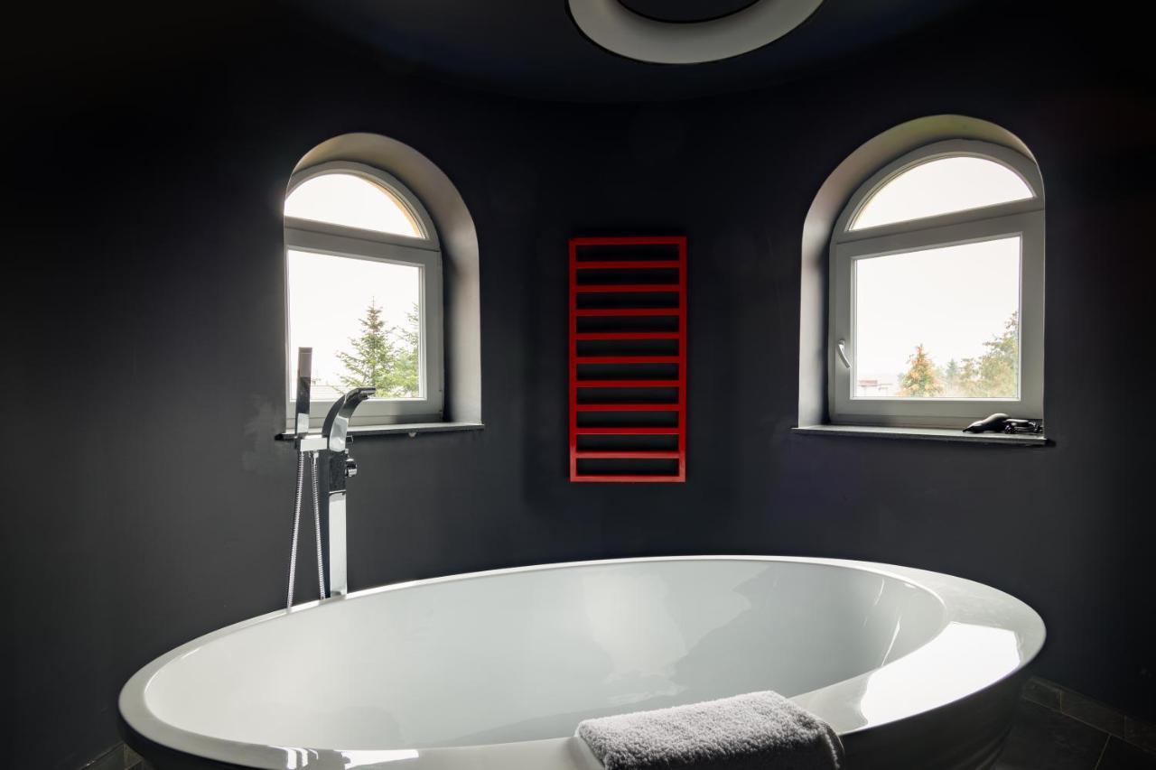 Apartment The Castle - Free Parking - Self Check In (Adults Only) Krakow
