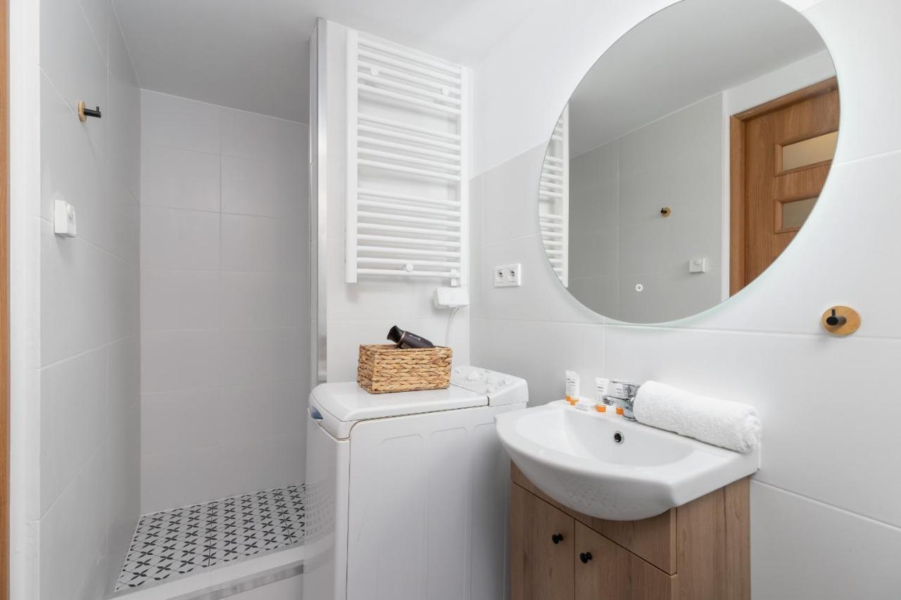 Apartment Mezzanine Retro Strzelecka Old Town By Renters *
