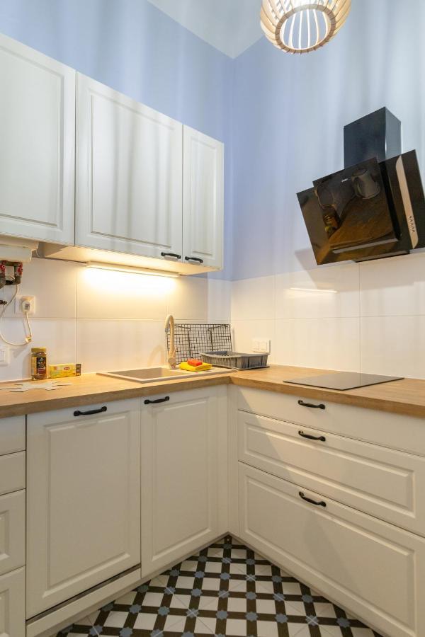 Apartament Beautiful Fully Equipped By The Main Square *