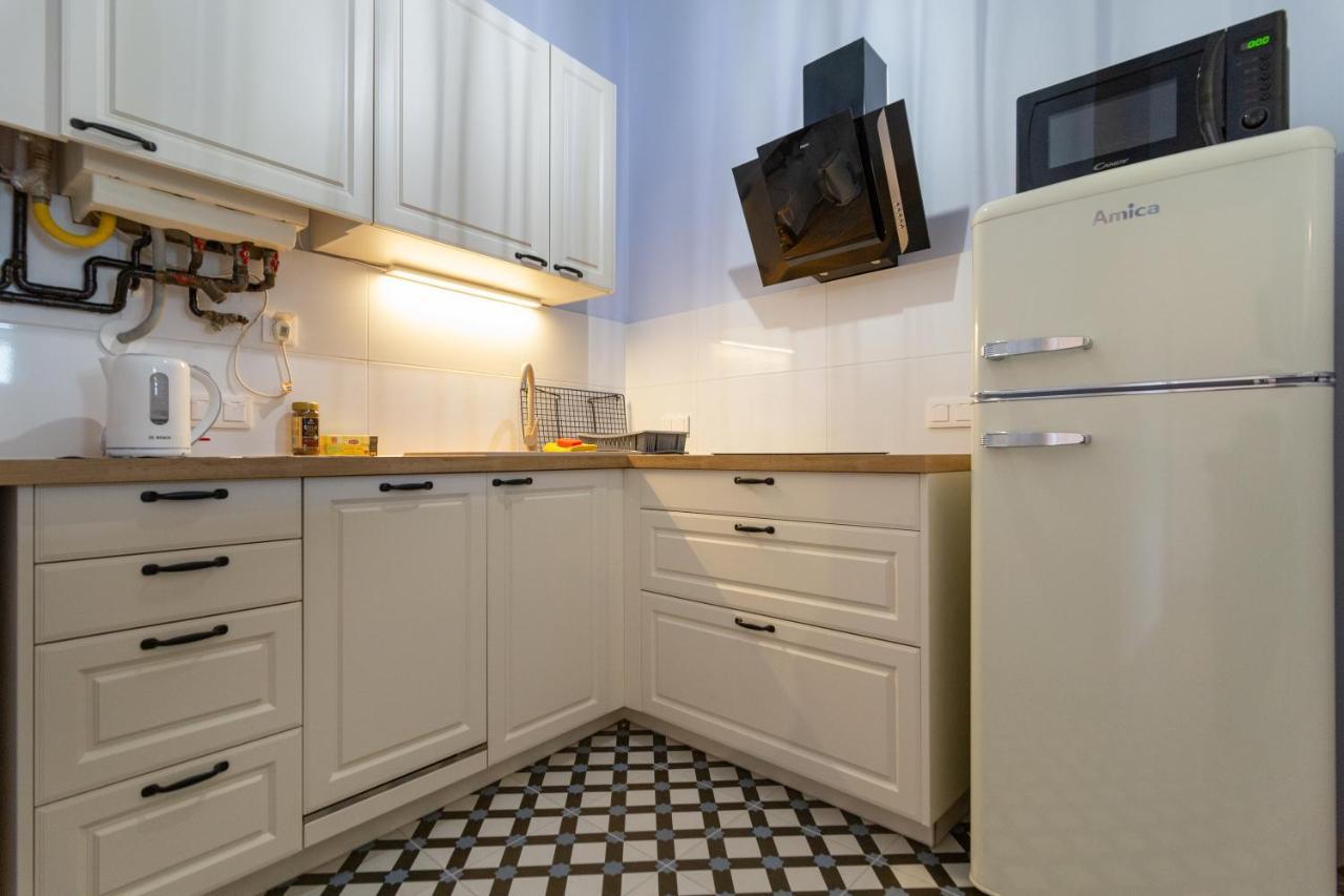 Beautiful Fully Equipped By The Main Square Apartament Kraków