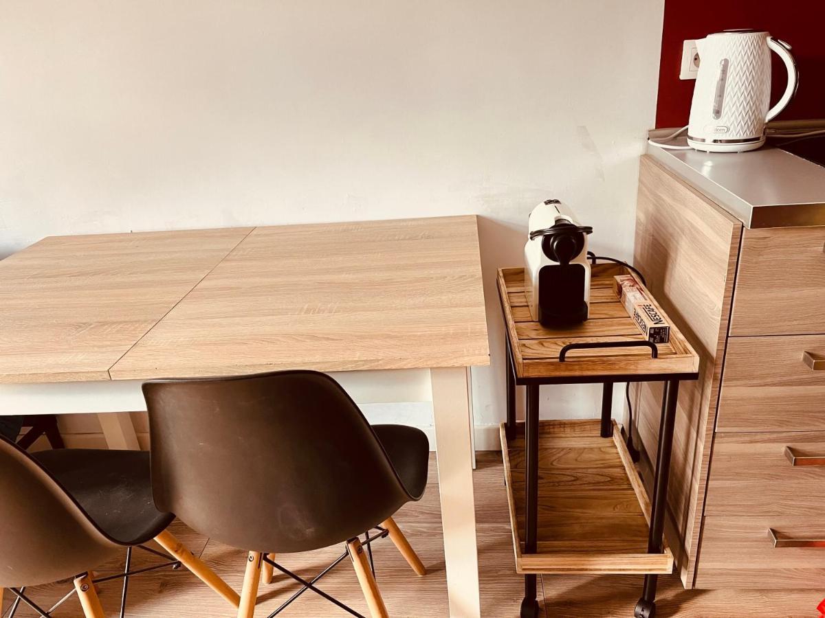 Apartment Pod 55 *