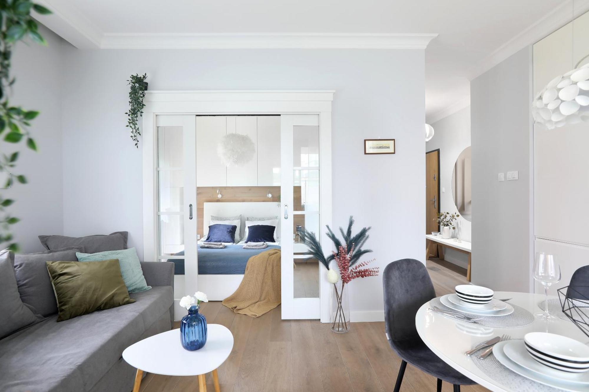 Classy 2-room With Private Garden And Air Conditioning- Old Town Apartment *