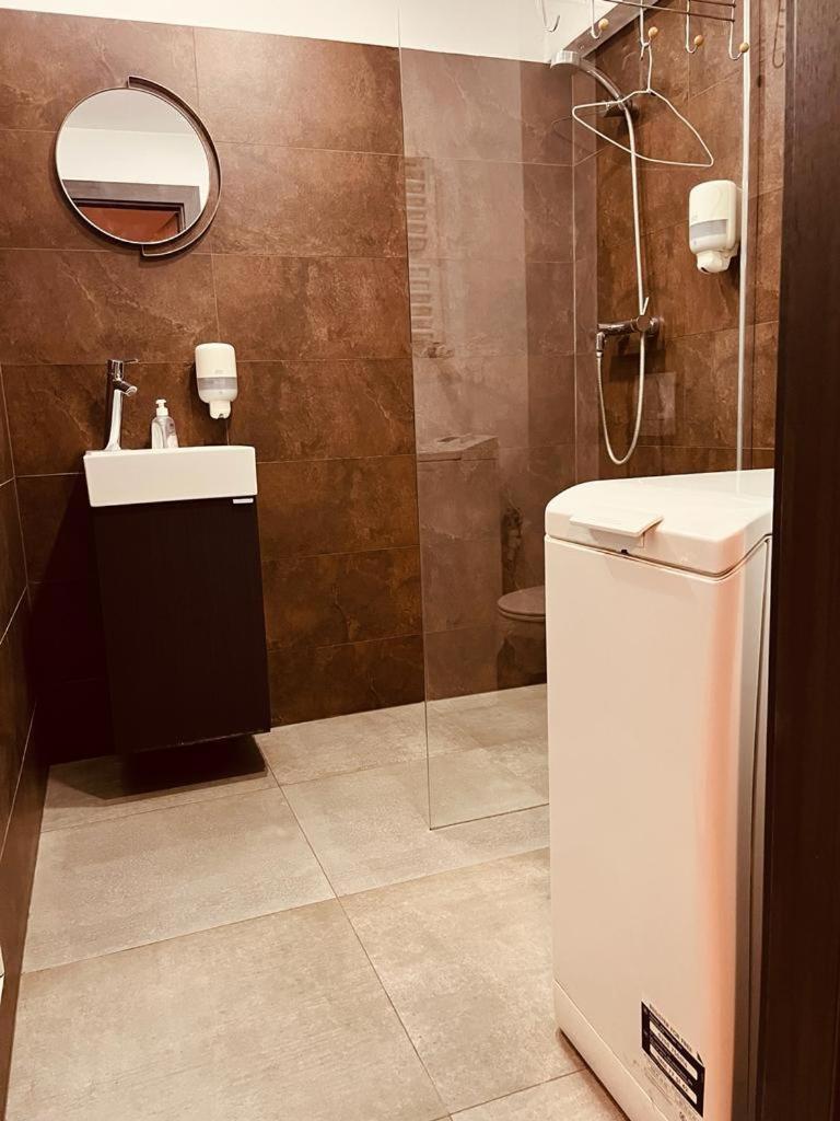 Pod 55 Apartment *