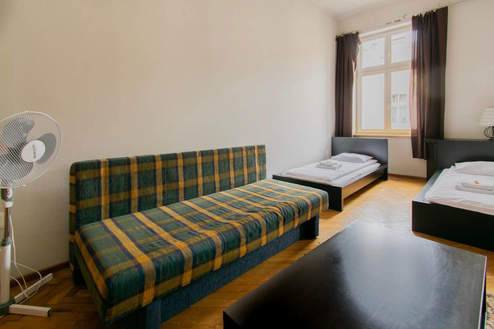 Wroblewskiego Street Apartment *