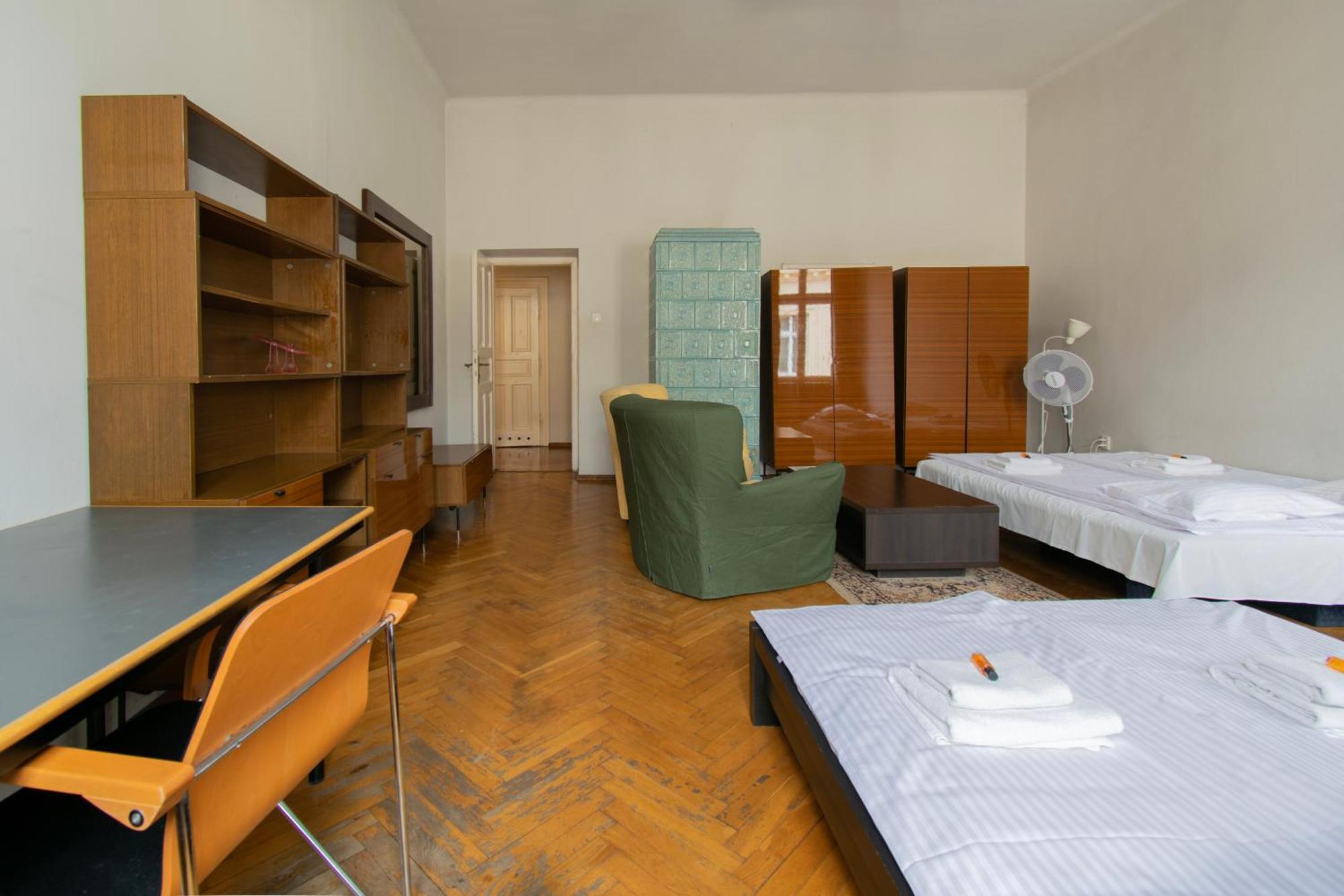 Wroblewskiego Street Apartment