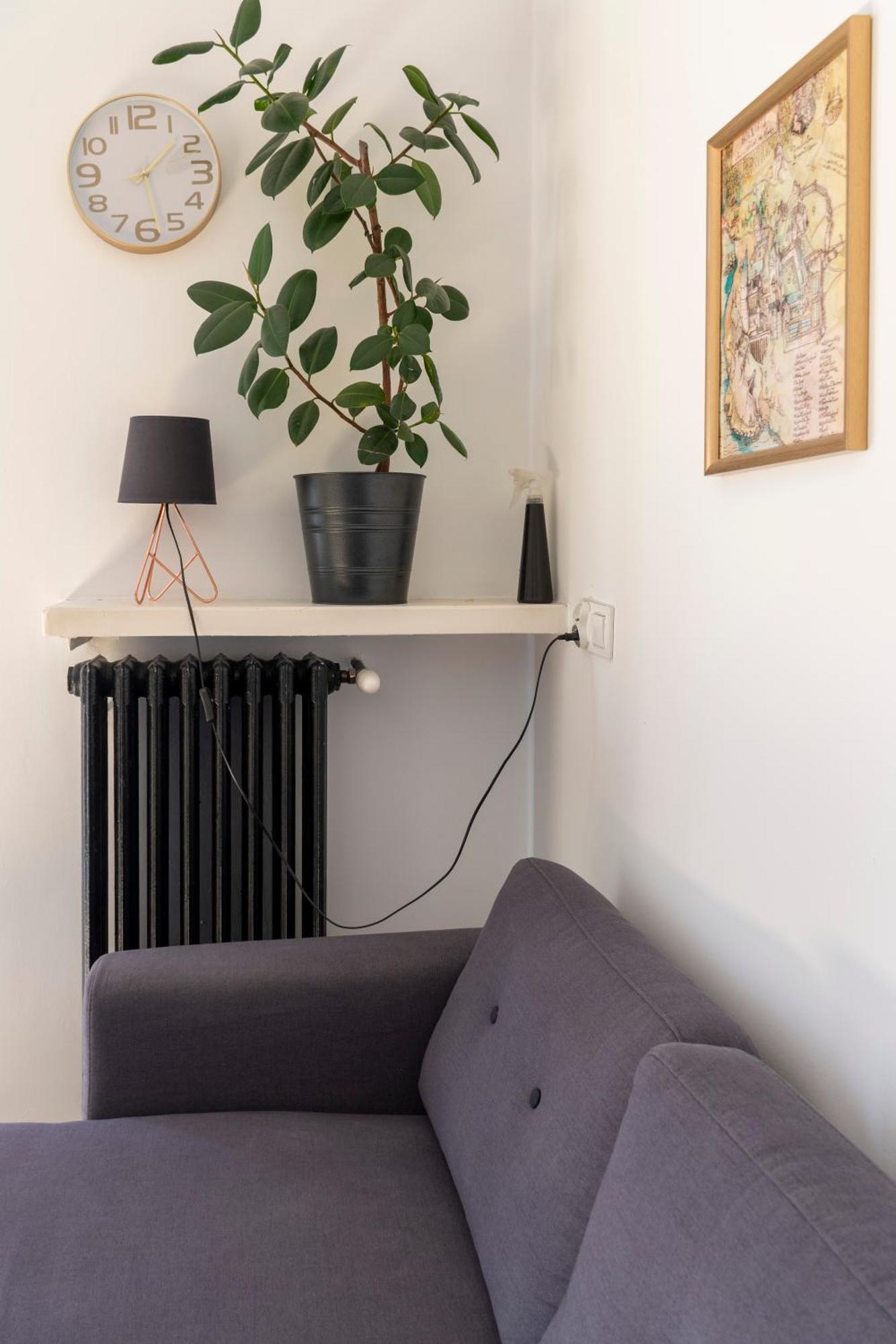 - Balcony, Workspace, Tram Stop - By Rentujemy