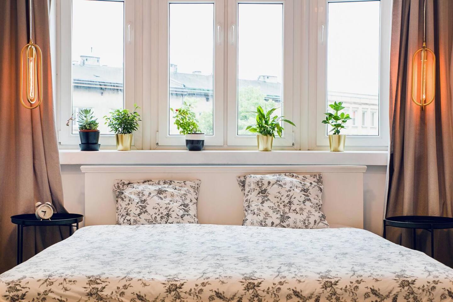 - Balcony, Workspace, Tram Stop - By Rentujemy Krakow