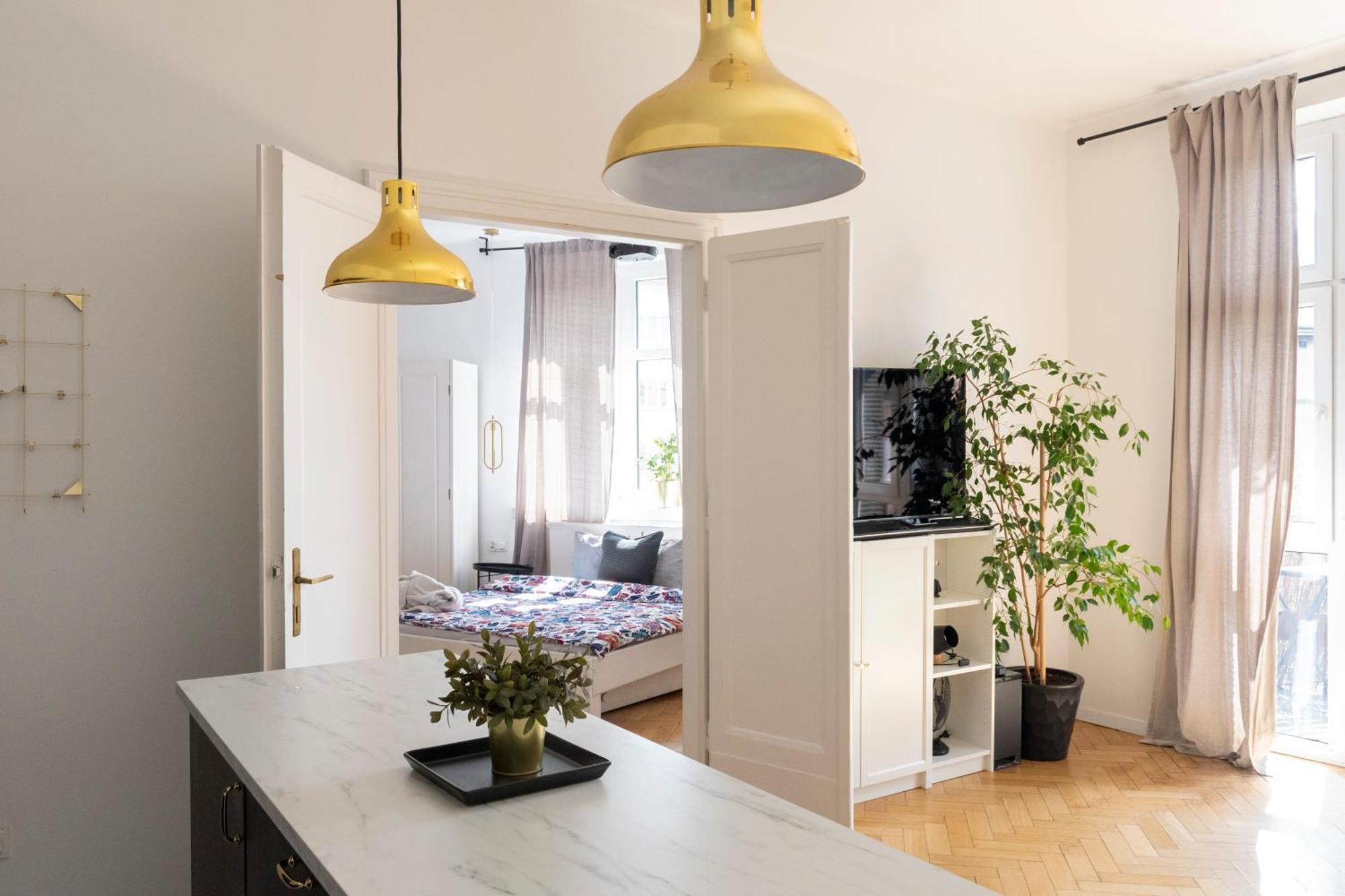 - Balcony, Workspace, Tram Stop - By Rentujemy * Krakow