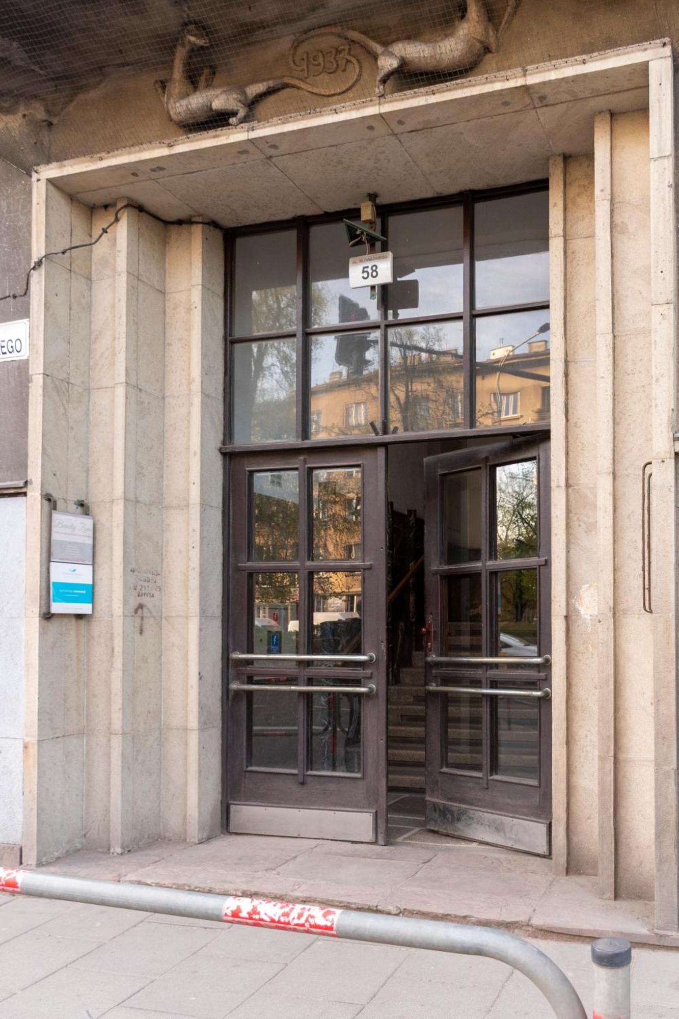 - Balcony, Workspace, Tram Stop - By Rentujemy Apartment Krakow