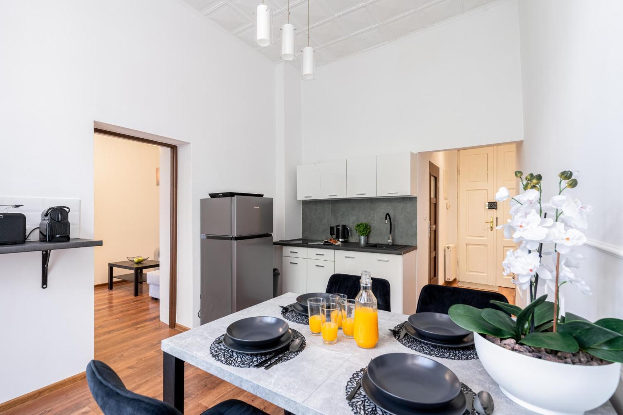 Apartamento Brzozowa By Hostly Cracóvia