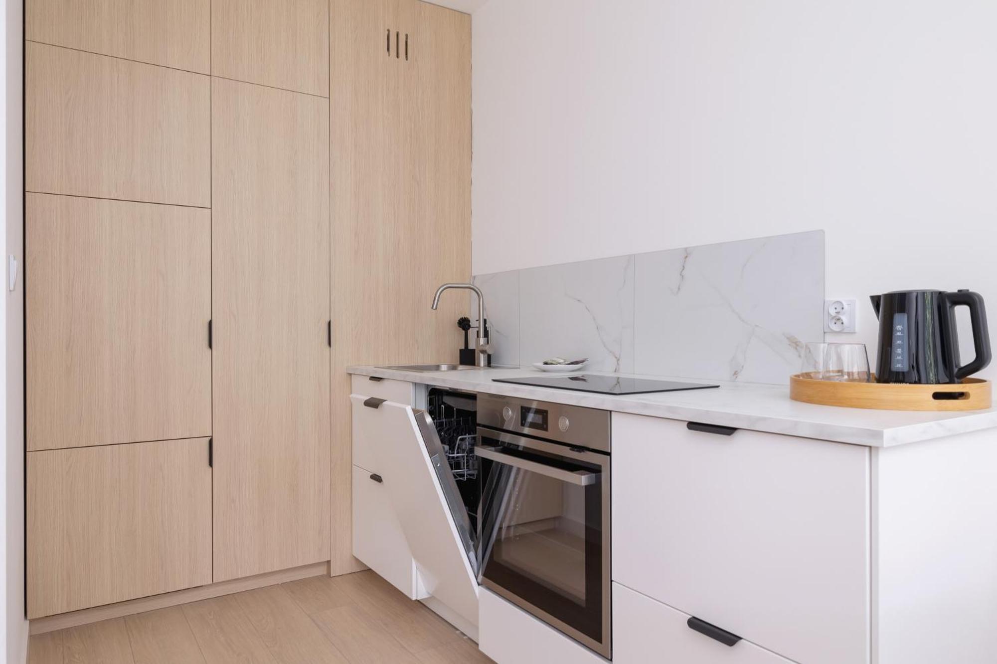 Krowoderska With Balcony Near Center By Rent Like Appartement