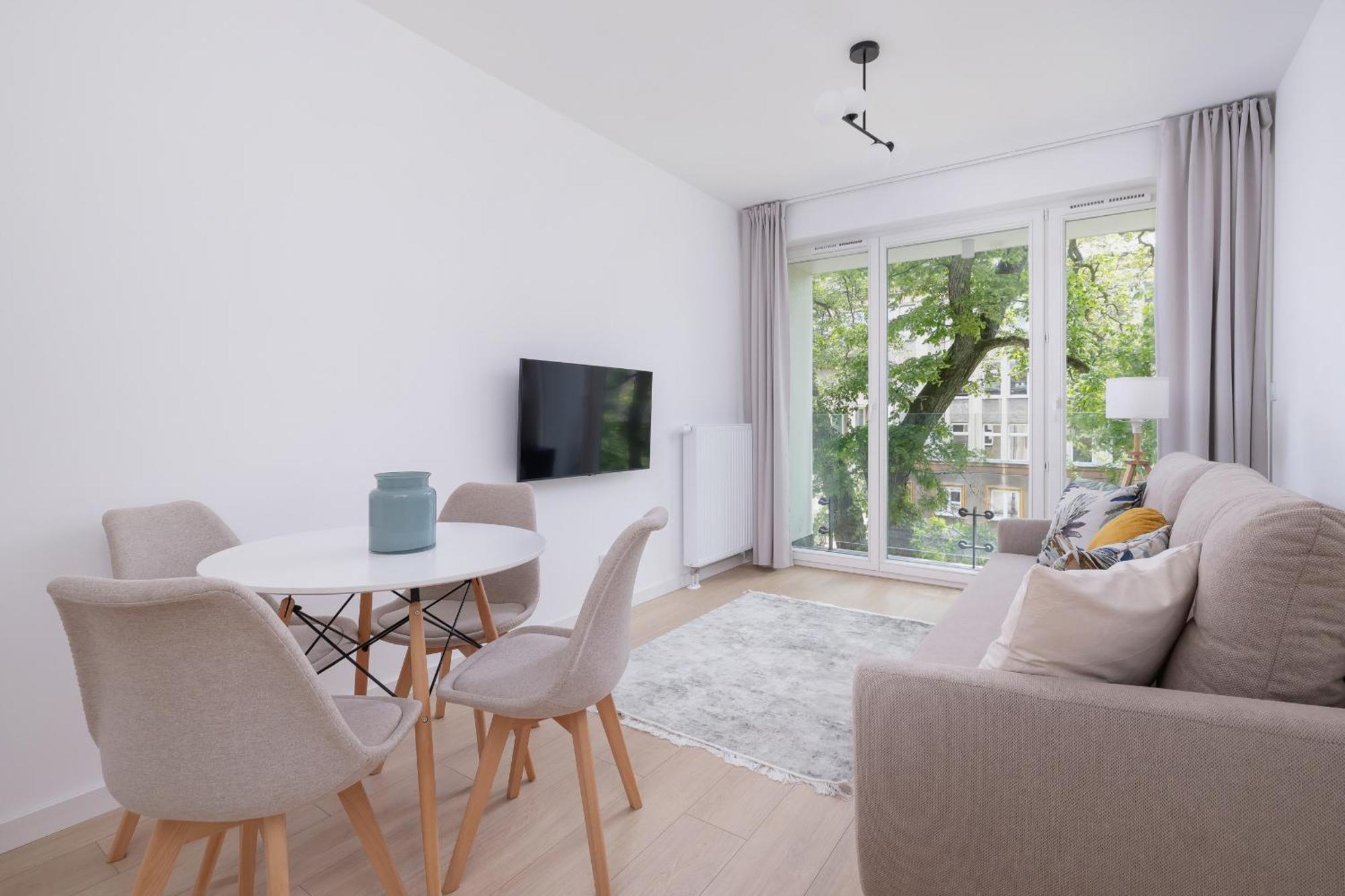 Appartement Krowoderska With Balcony Near Center By Rent Like *