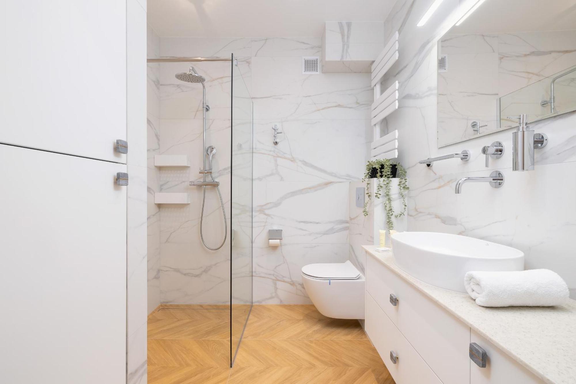 Apartament Warszauera Z Klimatyzacja Na Krakowskim Kazimierzu By Renters