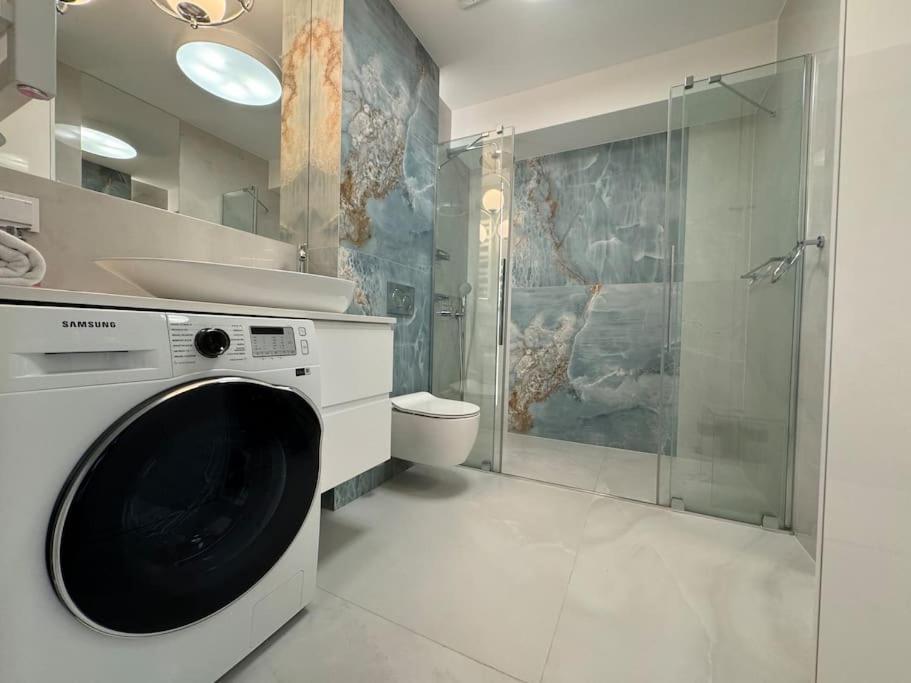 Luxuriously Decorated In A Calm District Of