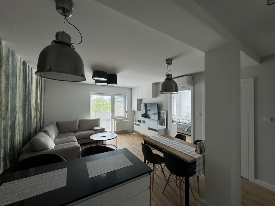 Luxuriously Decorated In A Calm District Of Krakow