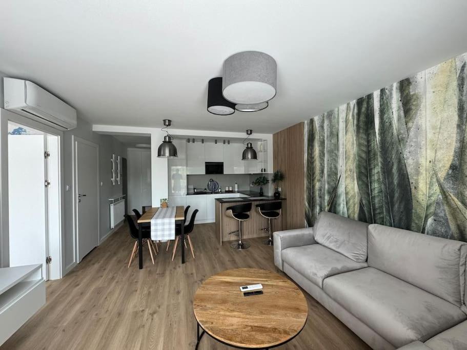 Luxuriously Decorated In A Calm District Of * Krakow