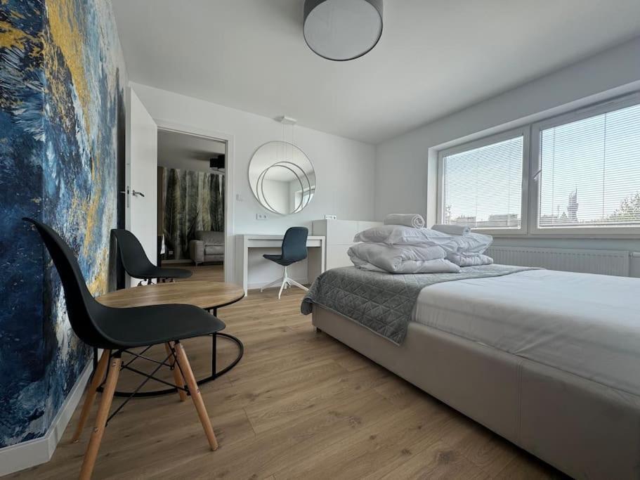 Luxuriously Decorated In A Calm District Of Apartment Krakow